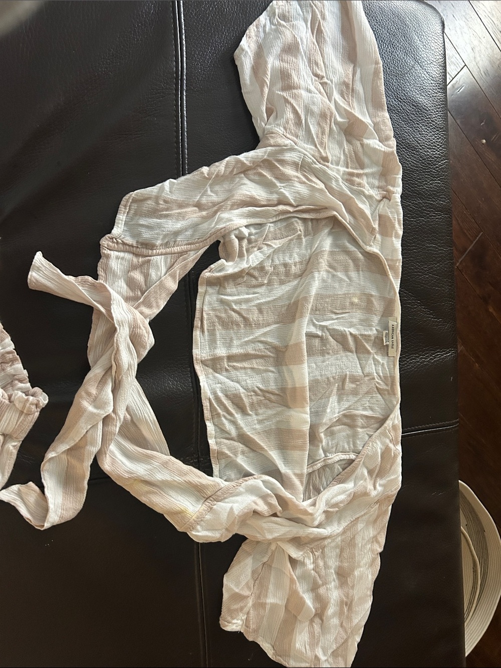 American Eagle Outfitters Cream Striped Wide-Leg Pants with matching wrap shirt - Picture 2 of 6